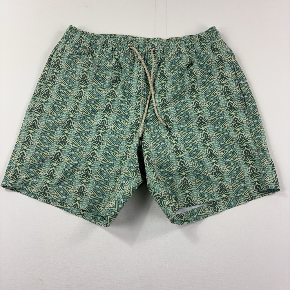 Fair Harbor White Lotus Shorts Mens XL Green Swim Trunks Lined Drawstring Mesh